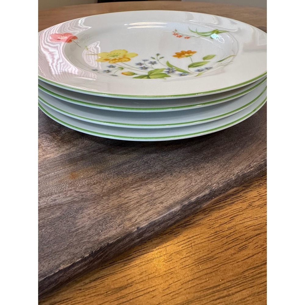 Castlecourt April Flowers Fine China Plate Vintage Floral Japan 7 3/4" - Picture 3 of 8